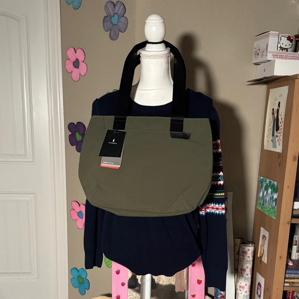 NWT ALPAKA Olive Green Elements Tote Bag (S)